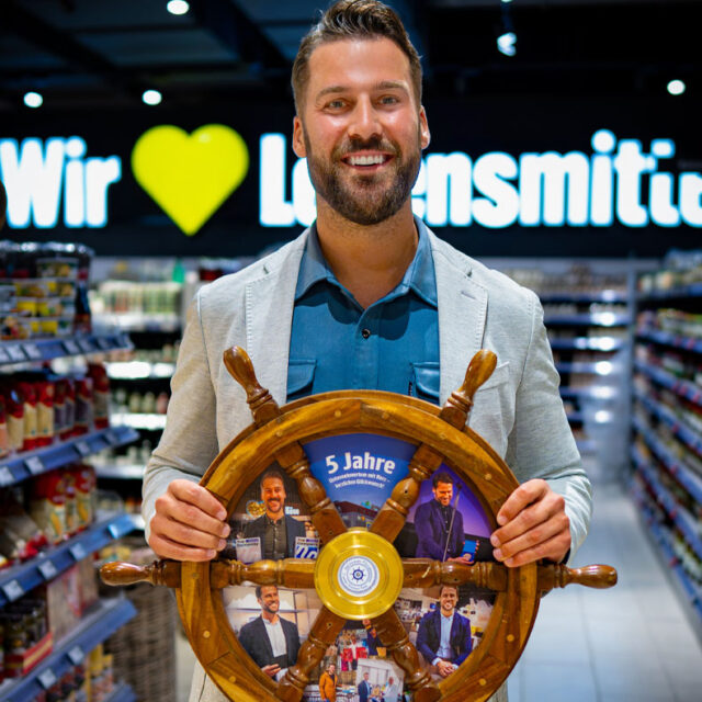 Stephan Cunäus feiert 5 Jahre Kaufmannsein.