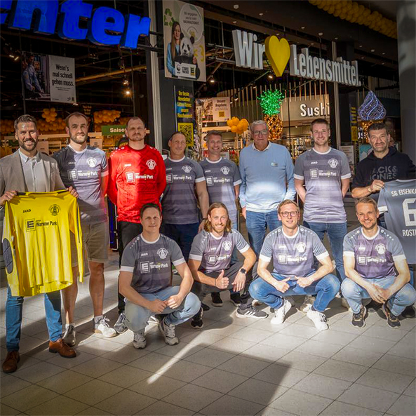 Die Fußballer vom SG Eisenkader Rostock mit Stephan Cunäus und Frank Middendorf.