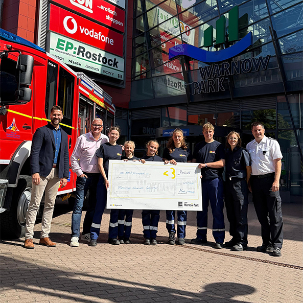 Spendenübergabe an Freiwillige Feuerwehr Groß Klein
