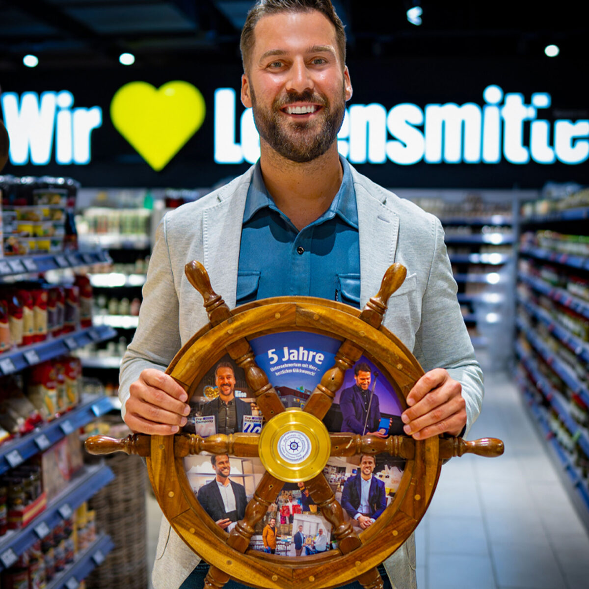 Stephan Cunäus feiert 5 Jahre Kaufmannsein.