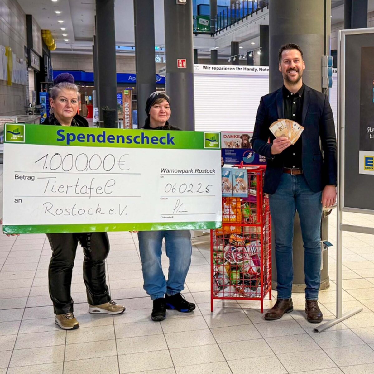 Wir unterstützen den die Tiertafel Rostock mit einer Geldspende.