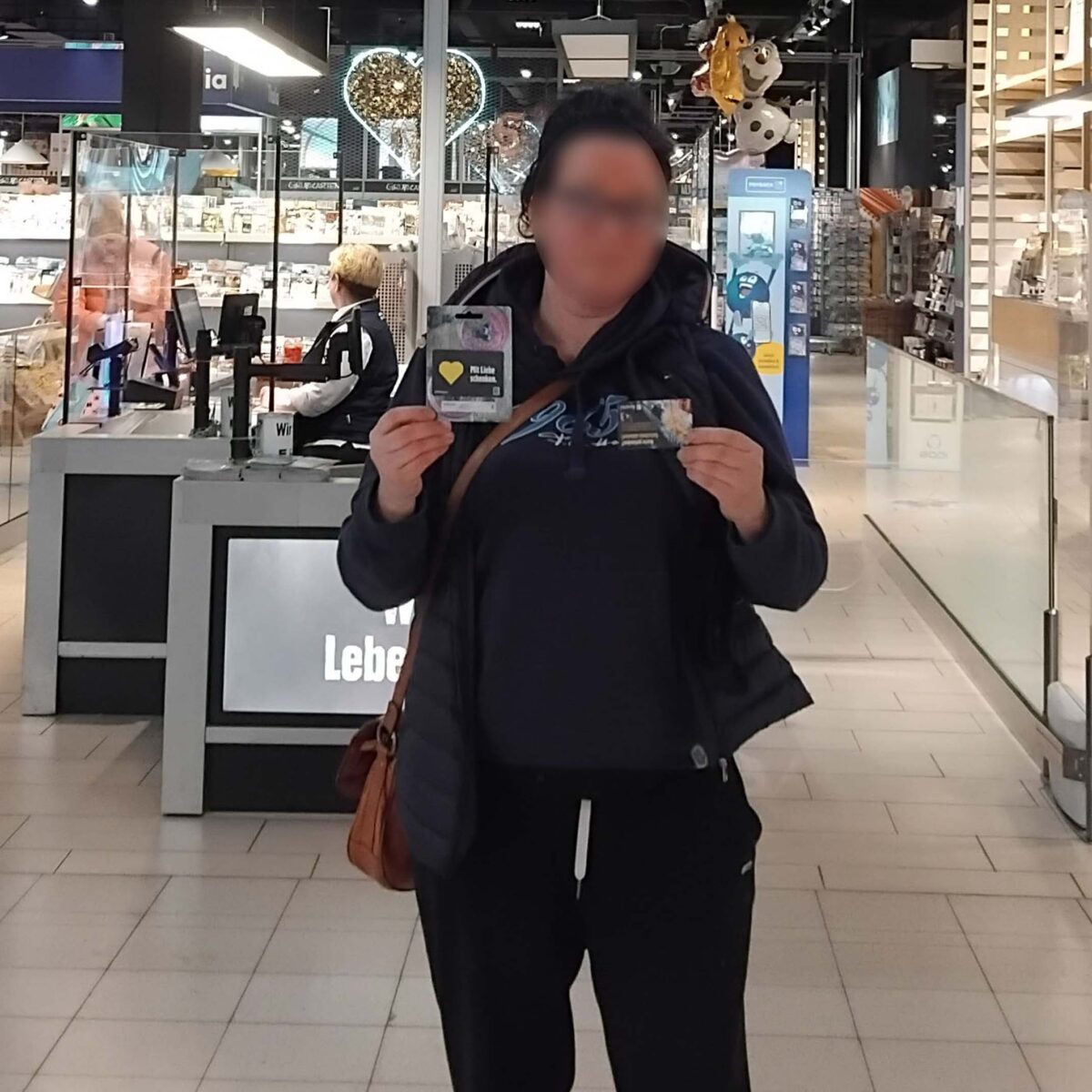 Eine Gewinnerin der E center Warnow Park Schnitzeljagd.