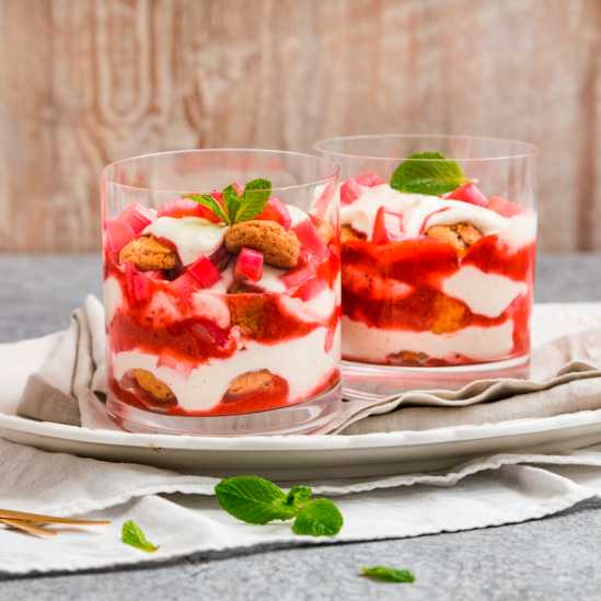 Erdbeer-Rhabarber-Tiramisu